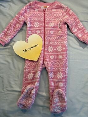Monkey Bars - long sleeve footed fleece sleeper. Size 18 months